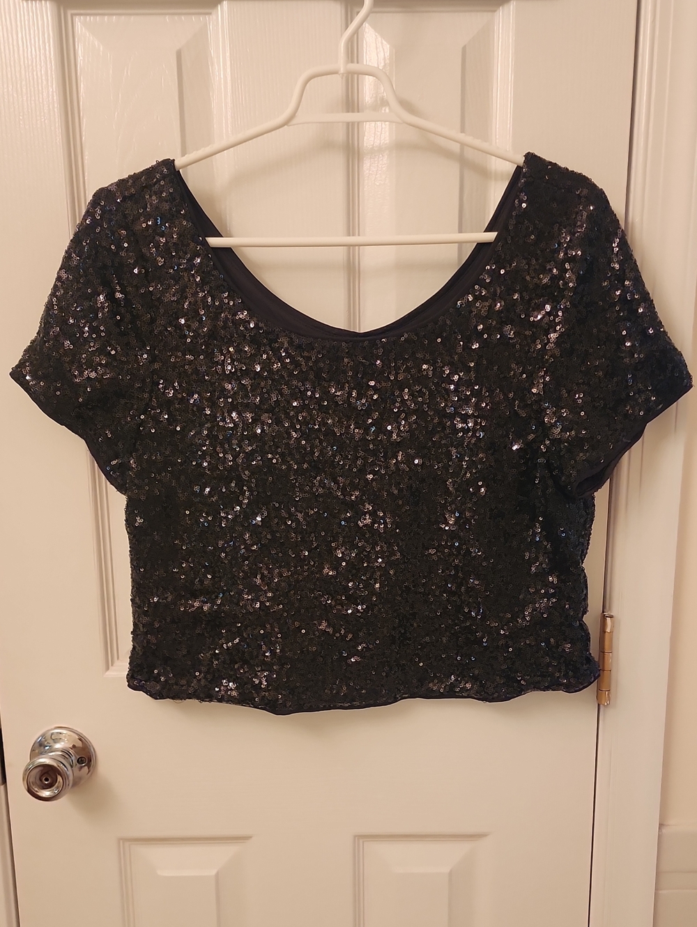 Black Sequin Short Sleeve Women's Crop Top